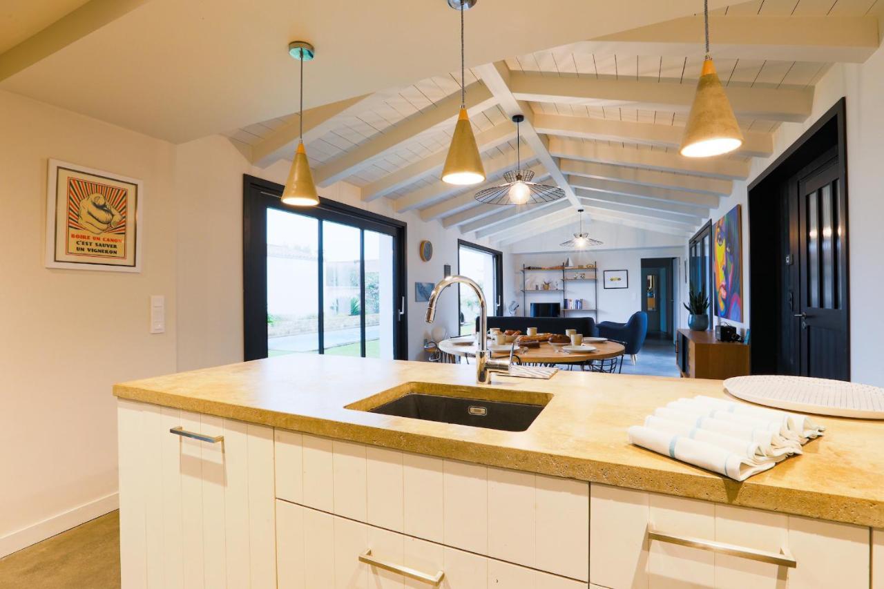 Belle Maison Pour Un Sejour A 10 Personnes Au Coeur De L'Ile De Re เลอบัวส์-ปลาจ-อ็อง-เร ภายนอก รูปภาพ